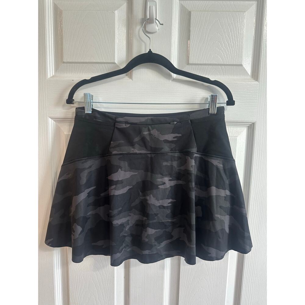 Athleta NWT Match Point Printed Skort 13.5” Black Camo Sz S Tennis Skirt - Picture 4 of 7